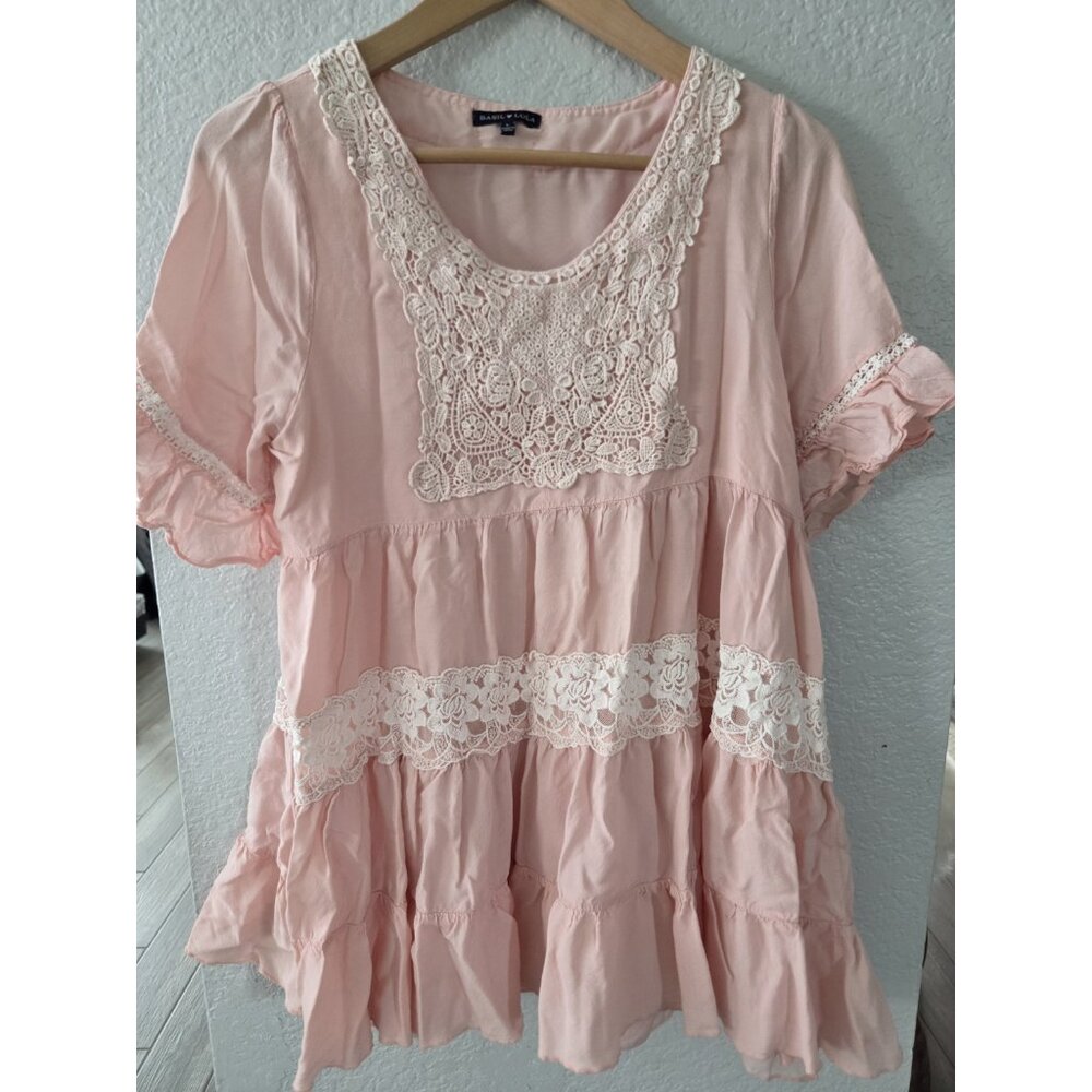 Basil Lula Pink And Lace Baby Doll Tiered Top Size Large. Small Stain. See Pix